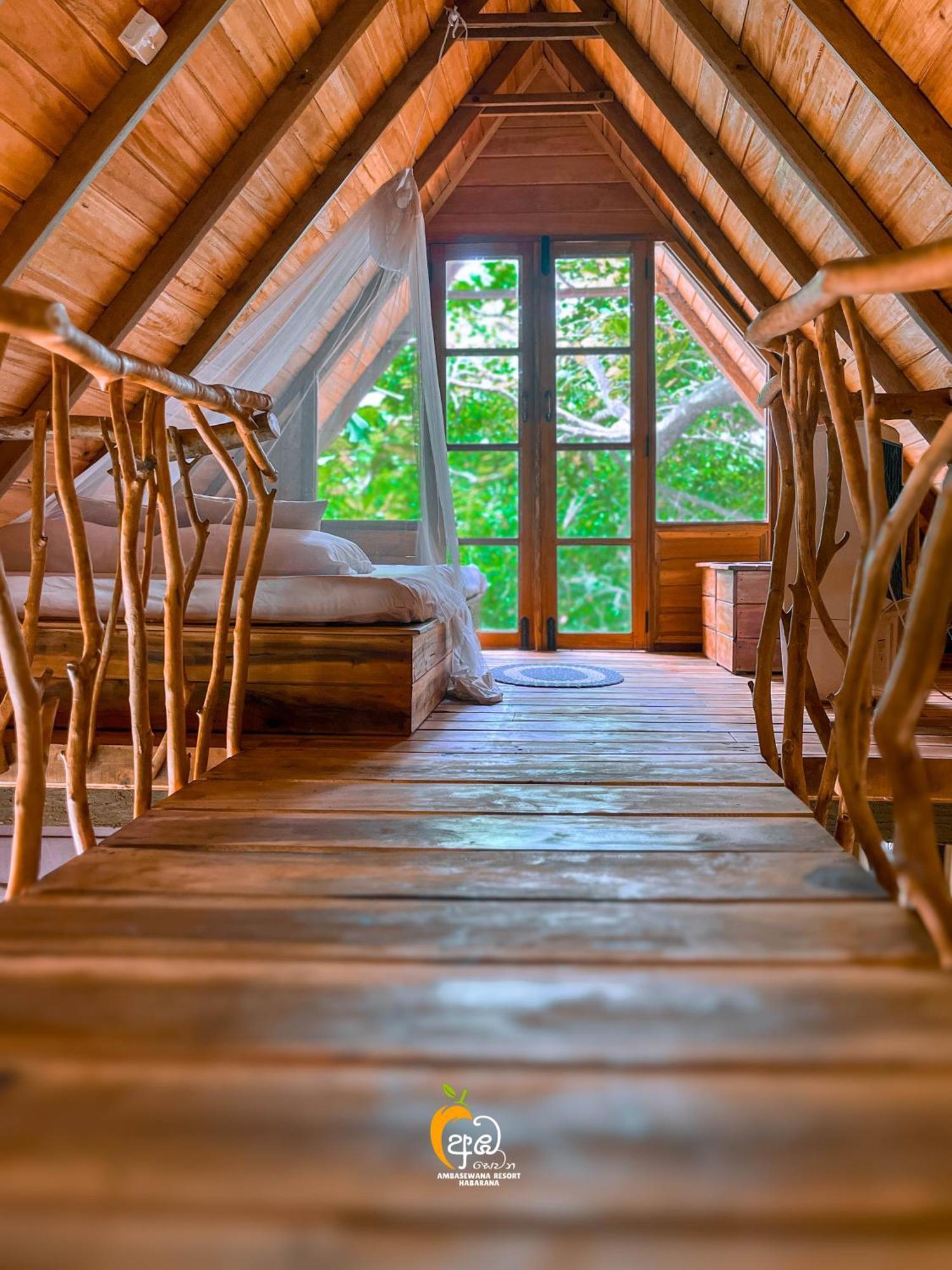 Tree House Ambasewana 3*